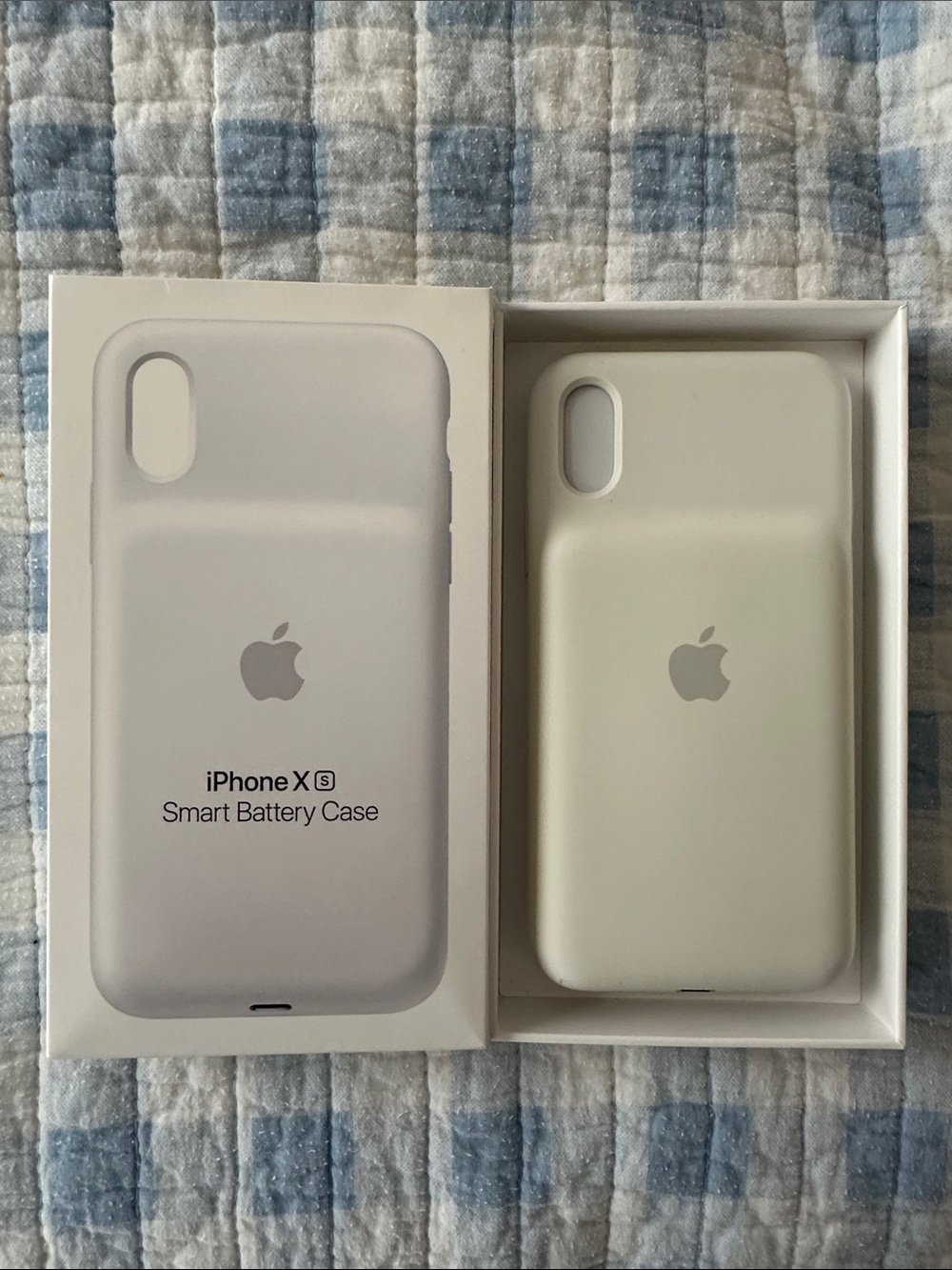 iPhone X/XS Apple White Smart Battery Charing Case